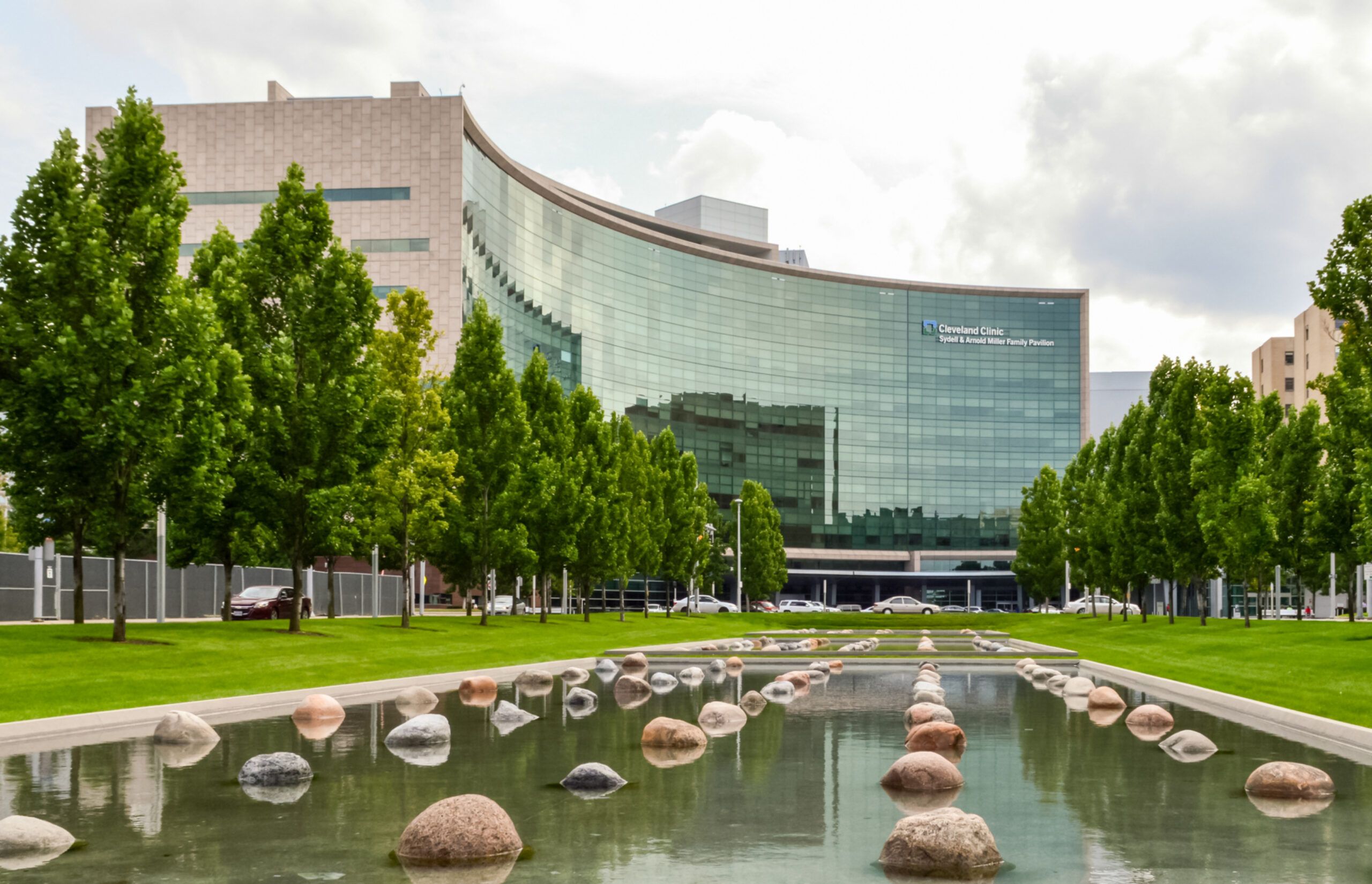 Photo 99012060 / Cleveland Clinic © Tracy Evans | Dreamstime.com