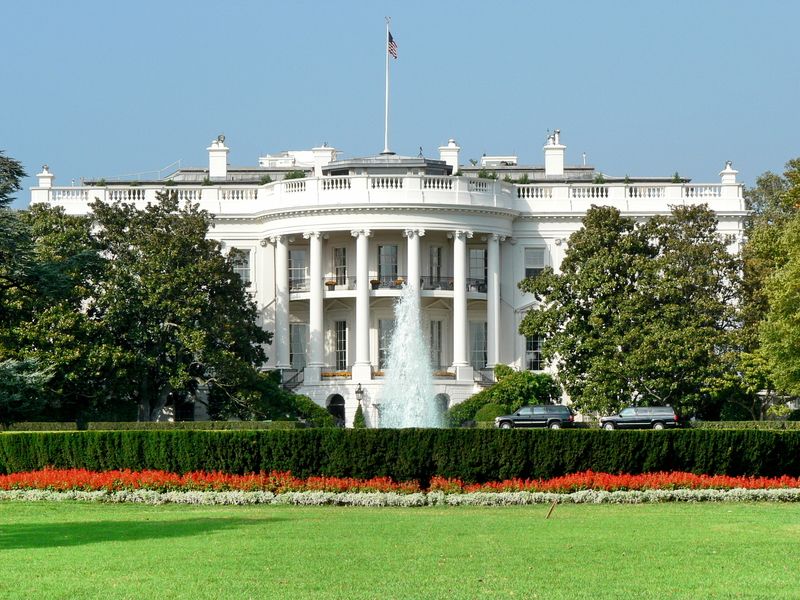 Photo 1418443 | White House © Timehacker | Dreamstime.com